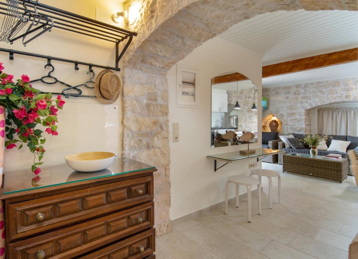 Pavlos Gaios Exterior photo